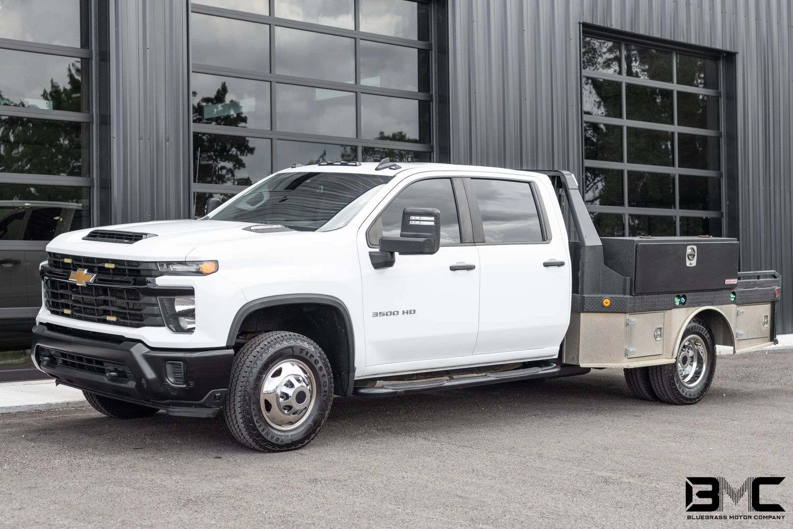 chevrolet silverado 3500 chassis cab 2024 1GB4YSEYXRF195172 image chevrolet silverado 3500 chassis cab 2024 1GB4YSEYXRF195172 image